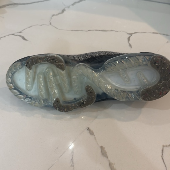 Nike Vapormax Flyknit size 11.5 - Picture 4 of 4